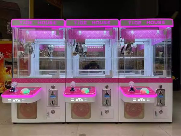 Small Toy Claw Machine - Image 2