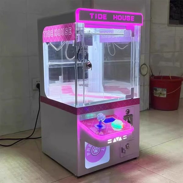 Small Toy Claw Machine - Image 3