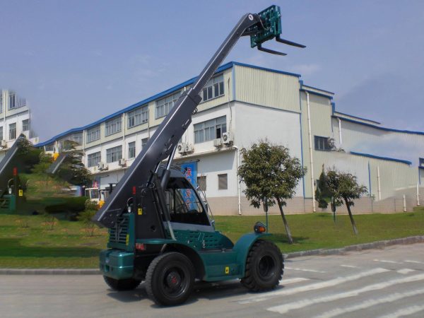 3 Ton Telehandler Forklift - Image 5