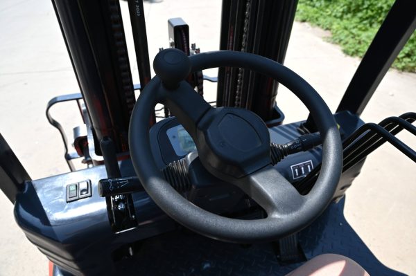 5ton Electric Forklift - Image 5