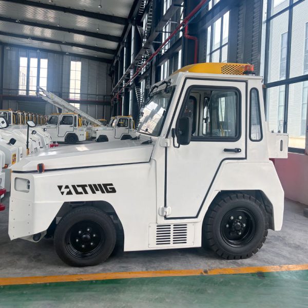 20 Ton Airport Electric Baggage Towing Tractor - Image 5