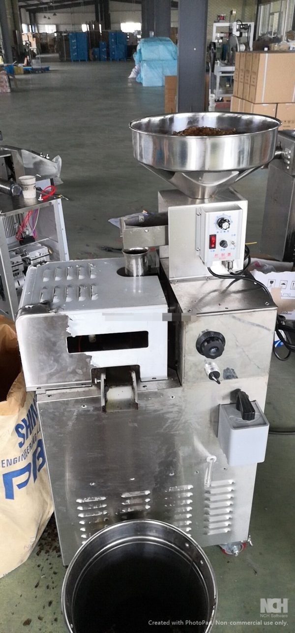 Advanced 15-25kg/h Coconut & Walnut Oil Press Machine - Image 6