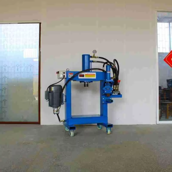 45 Ton Hydraulic Press Machine - Image 7
